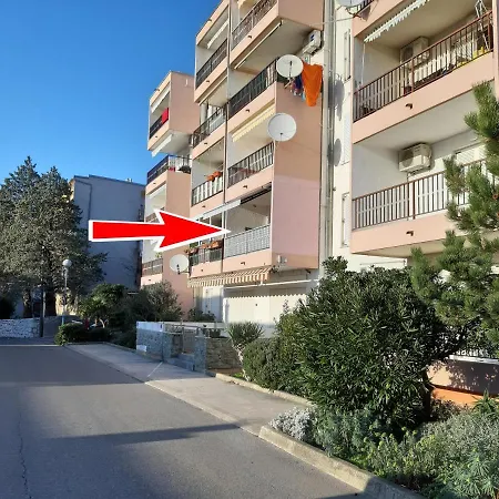 Chiara Apartman *